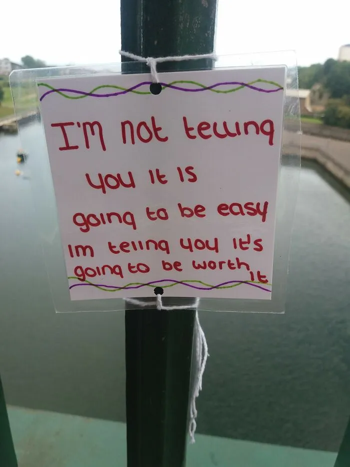 Charity Puts Up Anti-Suicide Sign On Bridge That People “Vandalized” With Positivity, Turns Out Brits Love To Do That (35 Pics)