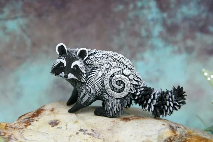 Raccoon Totem