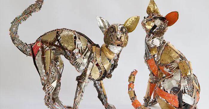 This Artist Repurposes Scrap Metal, Discarded Objects, And Textile Into Lifelike Animal Sculptures (116 Pics)