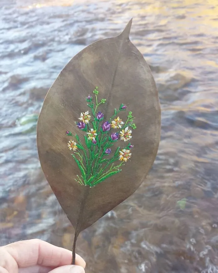 This Brazilian Artist Creates Unique Designs Of Embroidery On Fallen Leaves (109 Pics)