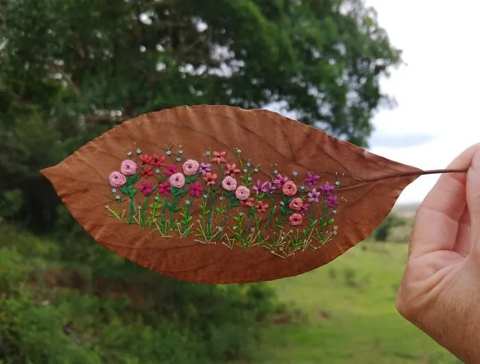 This Brazilian Artist Creates Unique Designs Of Embroidery On Fallen Leaves (109 Pics)