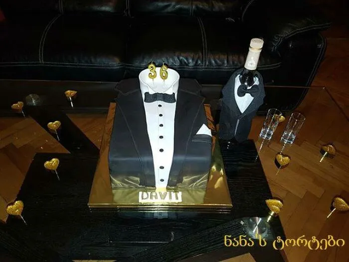 My Aunt's Artistic Cakes (26 Pics)