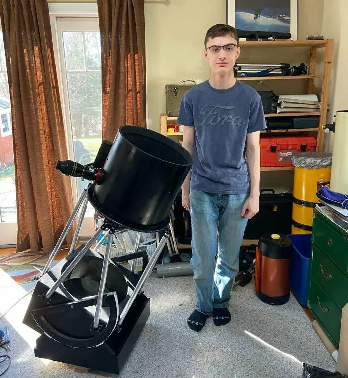 17 Years Old Builds 14.7" F/2.89 Newtonian Reflector Telescope
