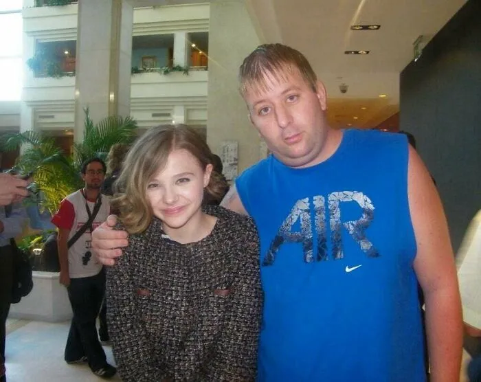 Caption: "Waited Outside Her Hotel For 46hrs Straight For This Opportunity. Worth It"