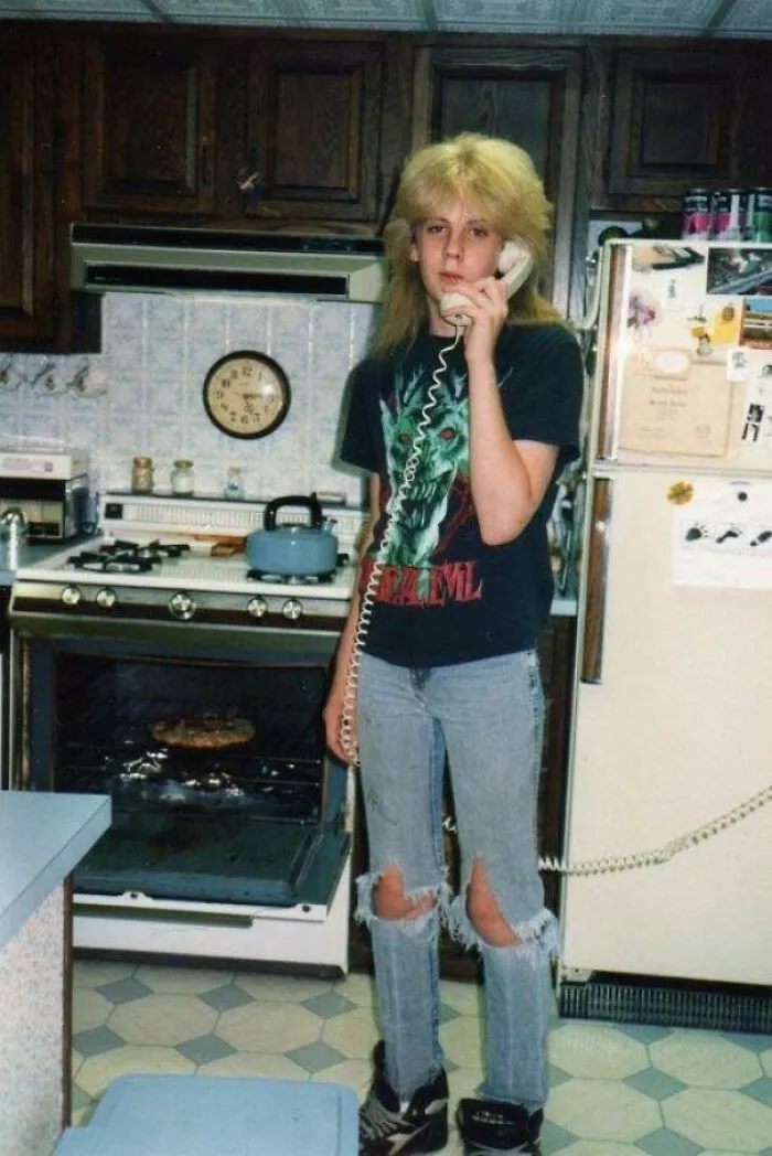 Anyone Else Want To Bring Back Kitchen Phones With The 10 Ft Cord?