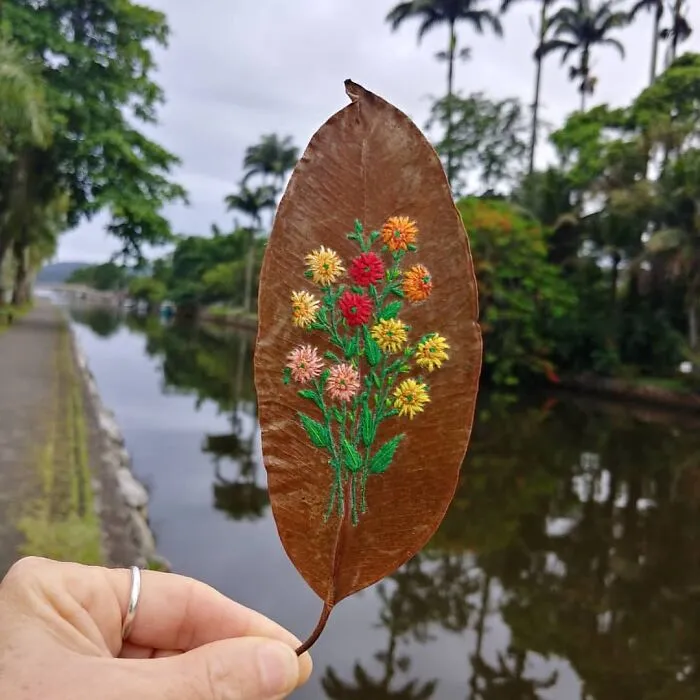 This Brazilian Artist Creates Unique Designs Of Embroidery On Fallen Leaves (109 Pics)