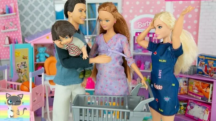 Pregnant Barbie...yuck.