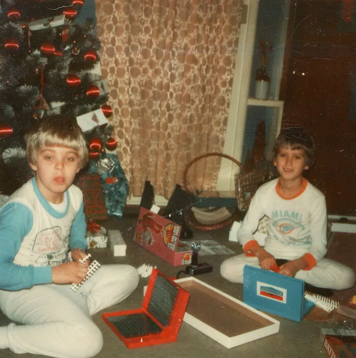 30 Pics Of The Most Popular Christmas Gifts In The '80s And '90s