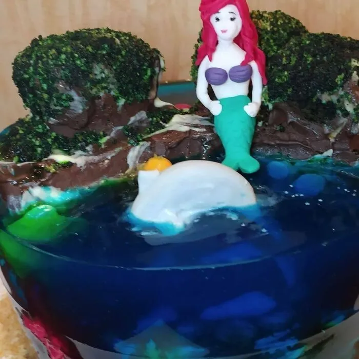 My Aunt's Artistic Cakes (26 Pics)