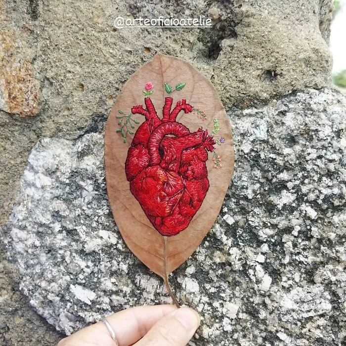 This Brazilian Artist Creates Unique Designs Of Embroidery On Fallen Leaves (109 Pics)