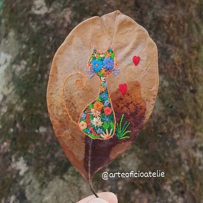 This Brazilian Artist Creates Unique Designs Of Embroidery On Fallen Leaves (109 Pics)