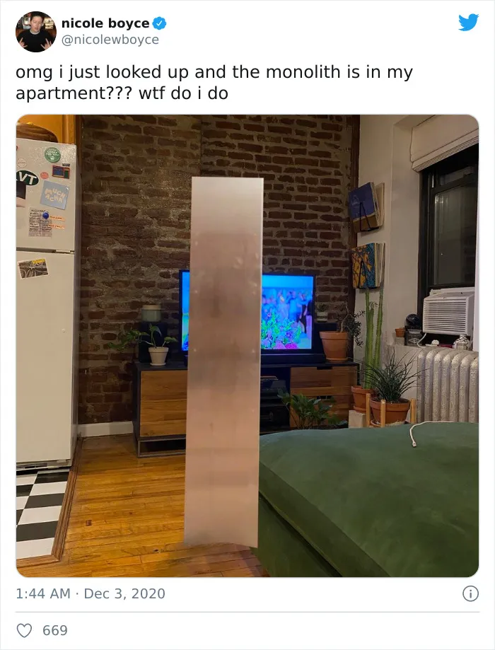 30 People Are Sharing Hilarious Memes Following The 3rd Apparition Of The Mysterious Monolith