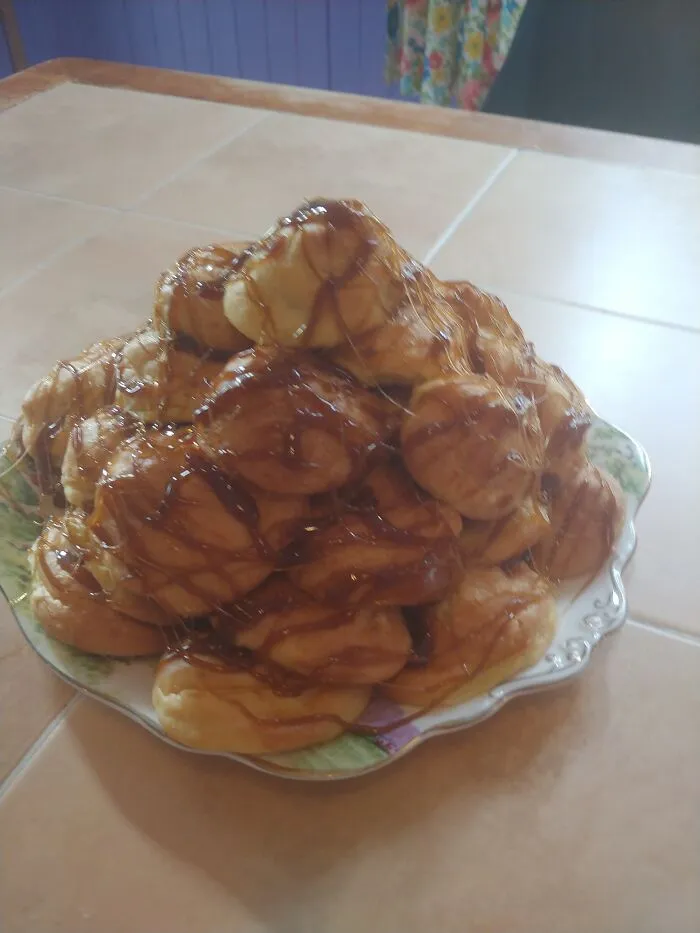 I Made Crouqe Em Bouche, It Took 6 Freaking Hours