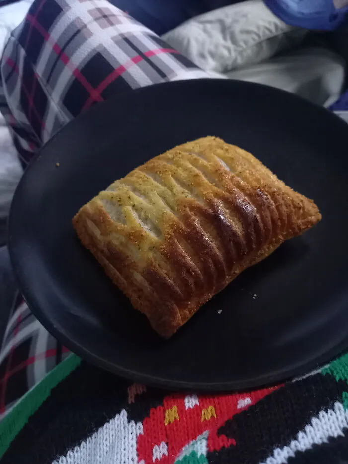 Greggs Festive Bake, Sooooo Yummy