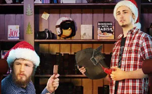 Every Year For The Last 21 Years, Our Family Has Been Creating Christmas-Themed Holiday Cards With A Twist (21 Pics)