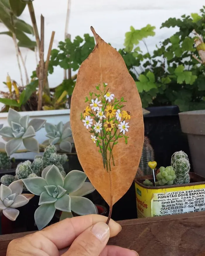 This Brazilian Artist Creates Unique Designs Of Embroidery On Fallen Leaves (109 Pics)