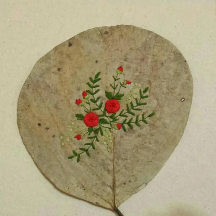 This Brazilian Artist Creates Unique Designs Of Embroidery On Fallen Leaves (109 Pics)
