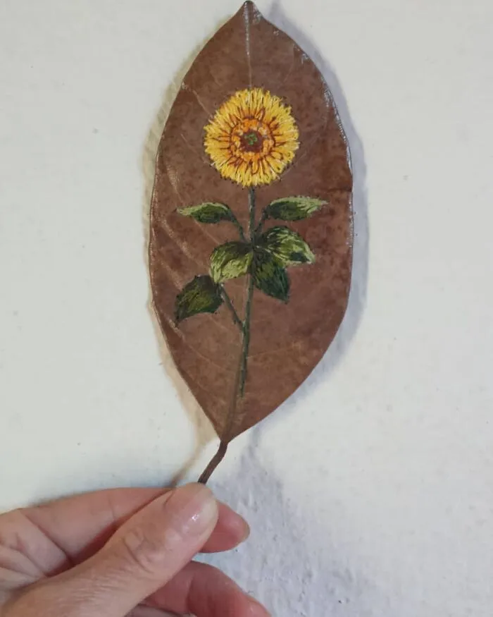 This Brazilian Artist Creates Unique Designs Of Embroidery On Fallen Leaves (109 Pics)