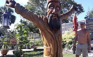 I Carved A Wooden "Captain Morgan" Sculpture From An Oak Tree