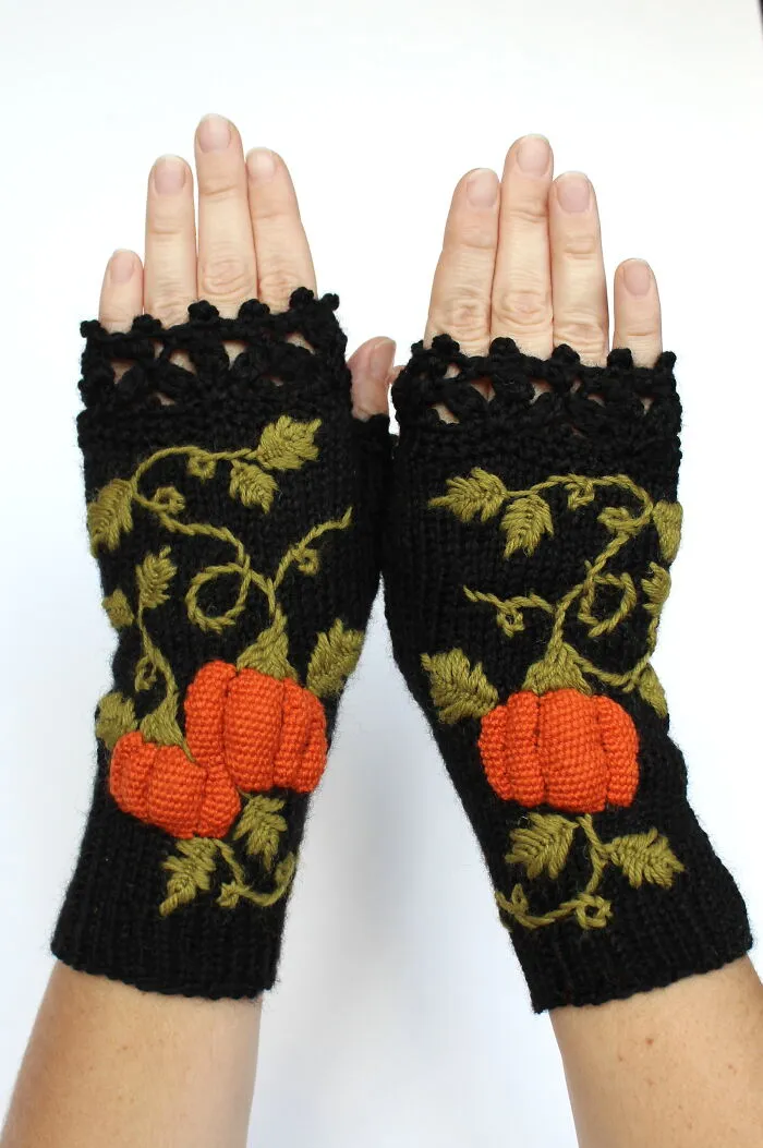 I Have Been Making Embroidered Gloves For Over 7 Years Now, Here Are My 40 Best Works