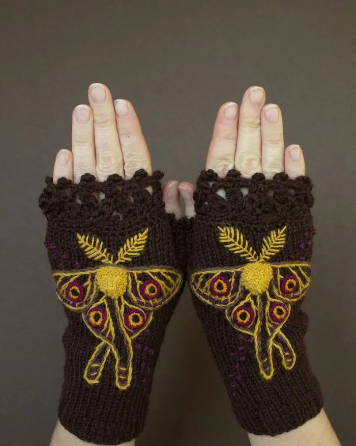 I Have Been Making Embroidered Gloves For Over 7 Years Now, Here Are My 40 Best Works