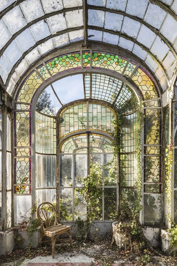 Naturalia: Chronicle Of Contemporary Ruins