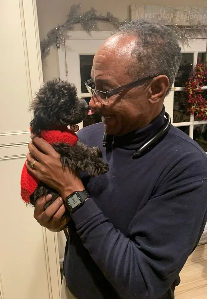 35 Of The Best Entries To The "GrandPawrents" Challenge In Which People Share Pics Of Parents With Their Pets