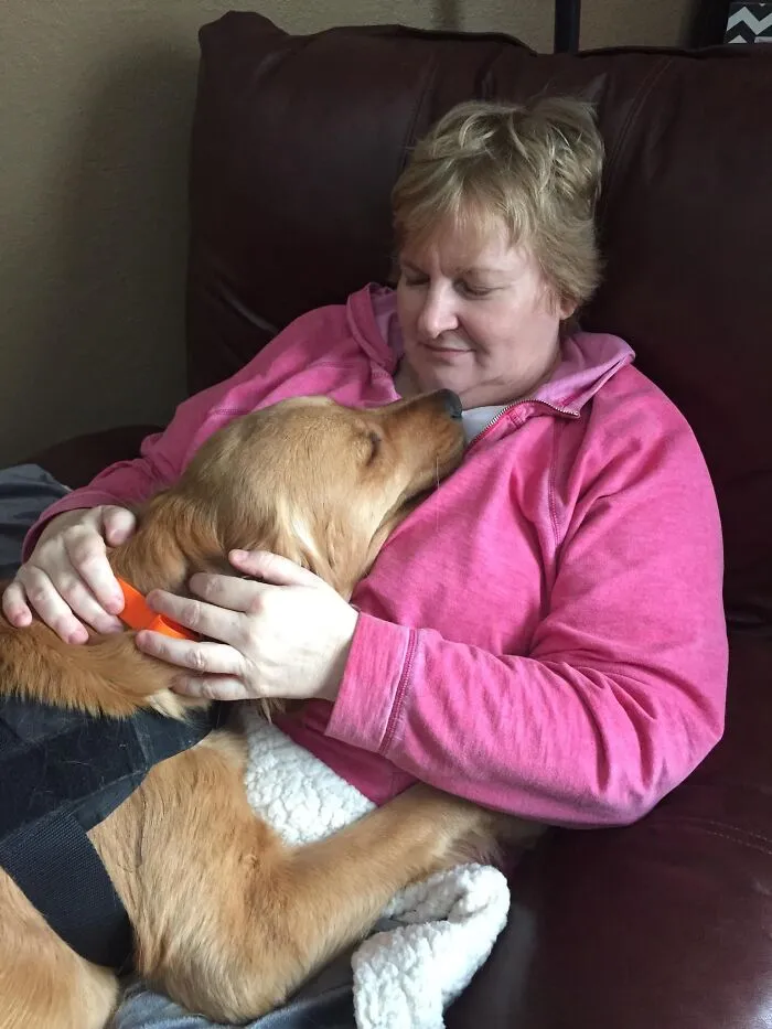 35 Of The Best Entries To The "GrandPawrents" Challenge In Which People Share Pics Of Parents With Their Pets