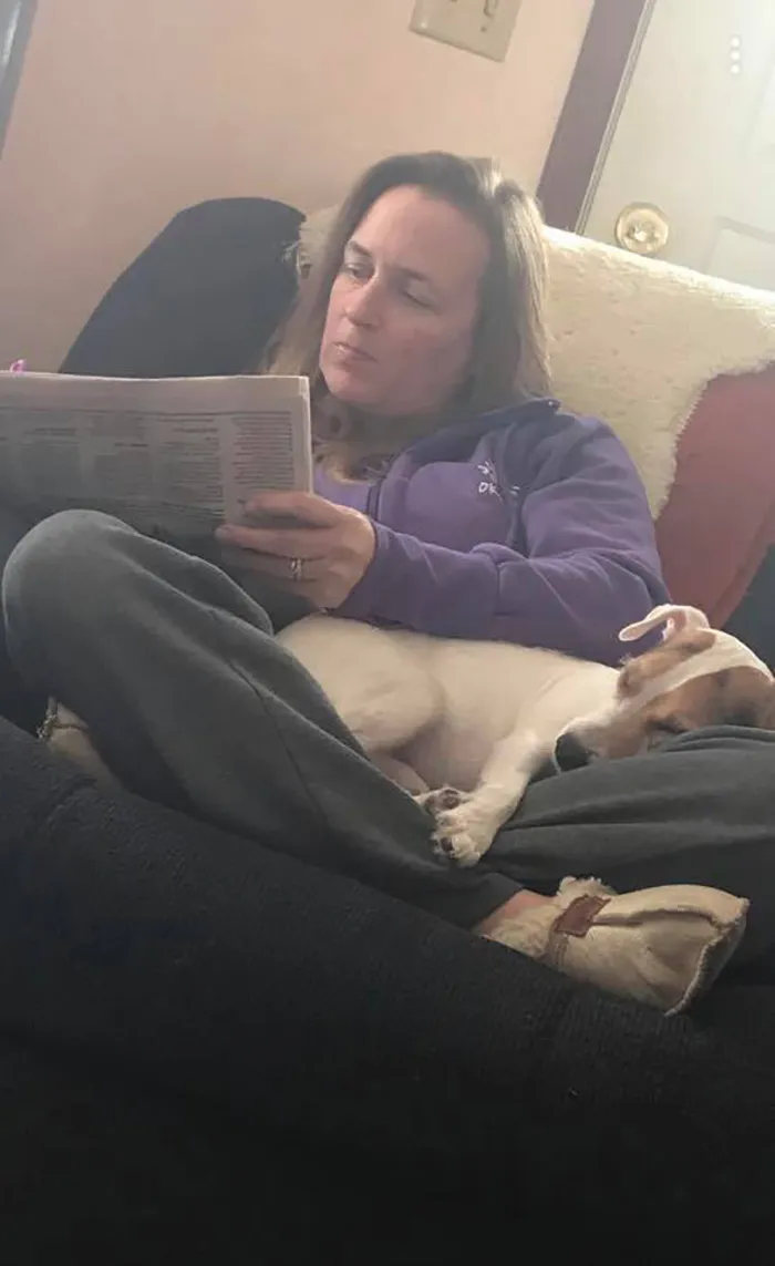 35 Of The Best Entries To The "GrandPawrents" Challenge In Which People Share Pics Of Parents With Their Pets