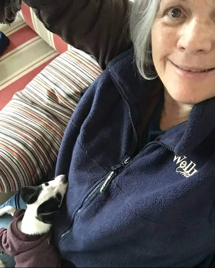 35 Of The Best Entries To The "GrandPawrents" Challenge In Which People Share Pics Of Parents With Their Pets