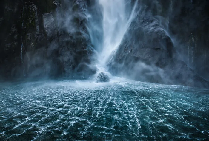 Category Landscapes: Runner-Up, 'Electric' By Joshua Cripps