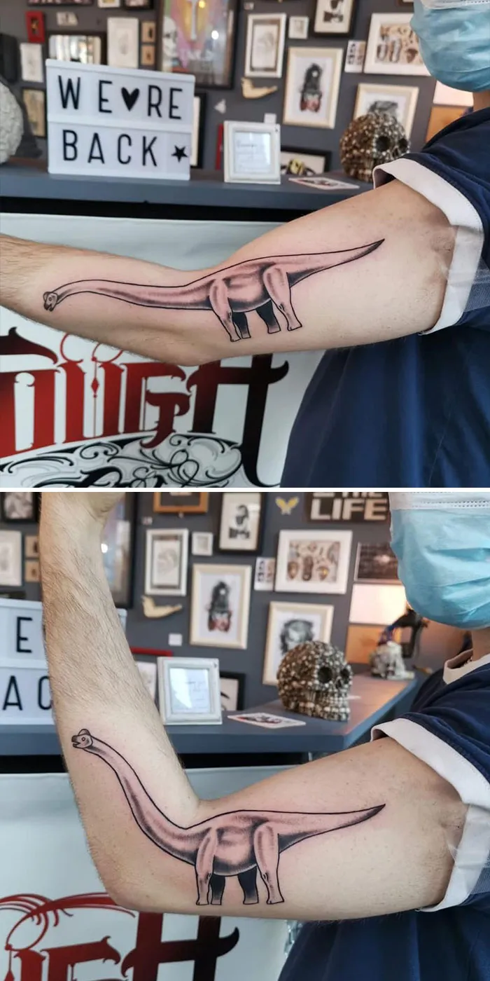 38 Times People Got Creative Tattoos That Transform When Their Bodies Move