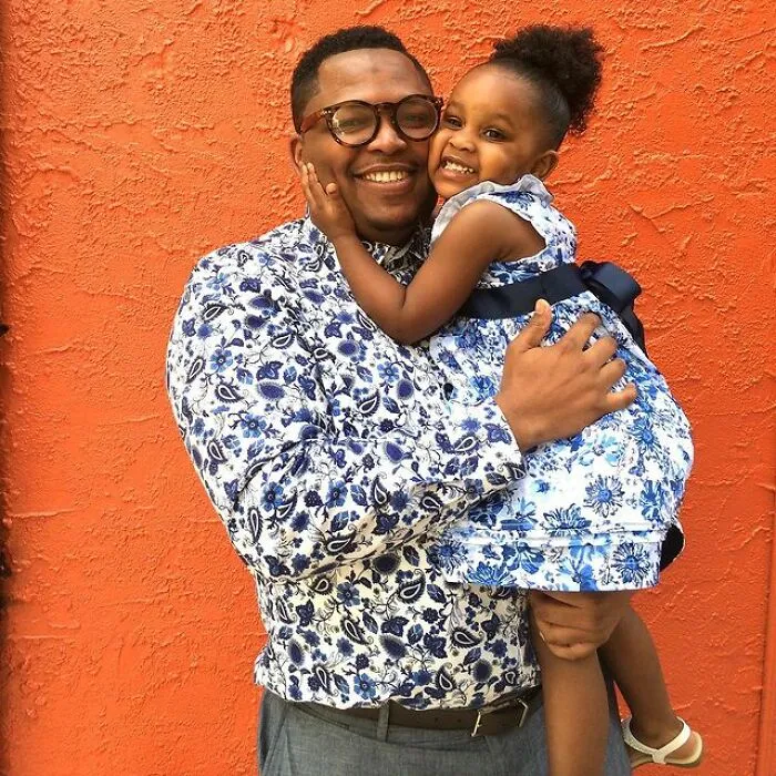 Este padre cose ropa personalizada para su hija de 9 años, y aquí tienes 30 de las mejores prendas