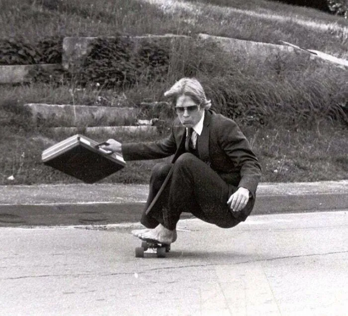 Mi Padre En Monopatín En Hyde Scholl En 1982. Creo Que Era Más Genial Que Yo