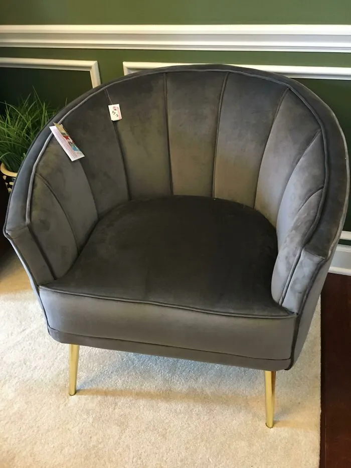 ¡Muy feliz con lo que encontré en Goodwill! Nuevo con etiquetas, a $50