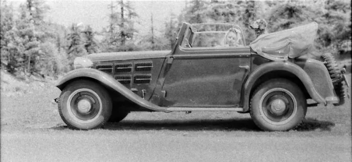 70-Year-Old Film Roll Containing A Couple's Vacation Pics Sparks A Global Hunt
