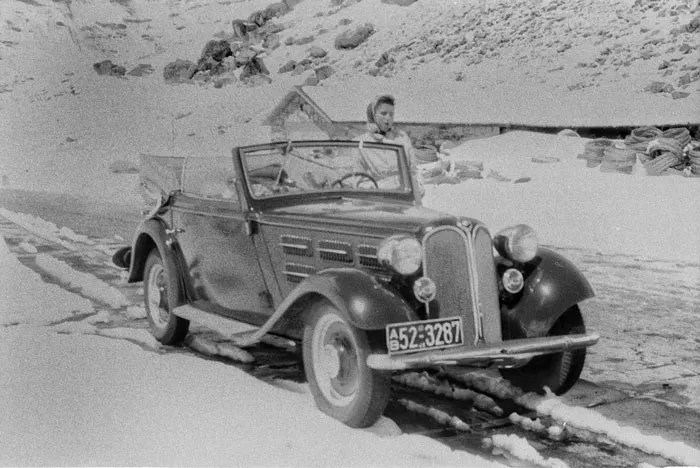 70-Year-Old Film Roll Containing A Couple's Vacation Pics Sparks A Global Hunt