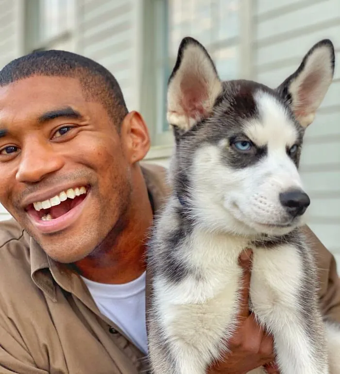 UPS Driver Posts The Adorable Dogs He Meets On Routes And The Internet Is Here For It (30 New Pics)