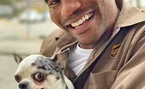 UPS Driver Posts The Adorable Dogs He Meets On Routes And The Internet Is Here For It (30 New Pics)
