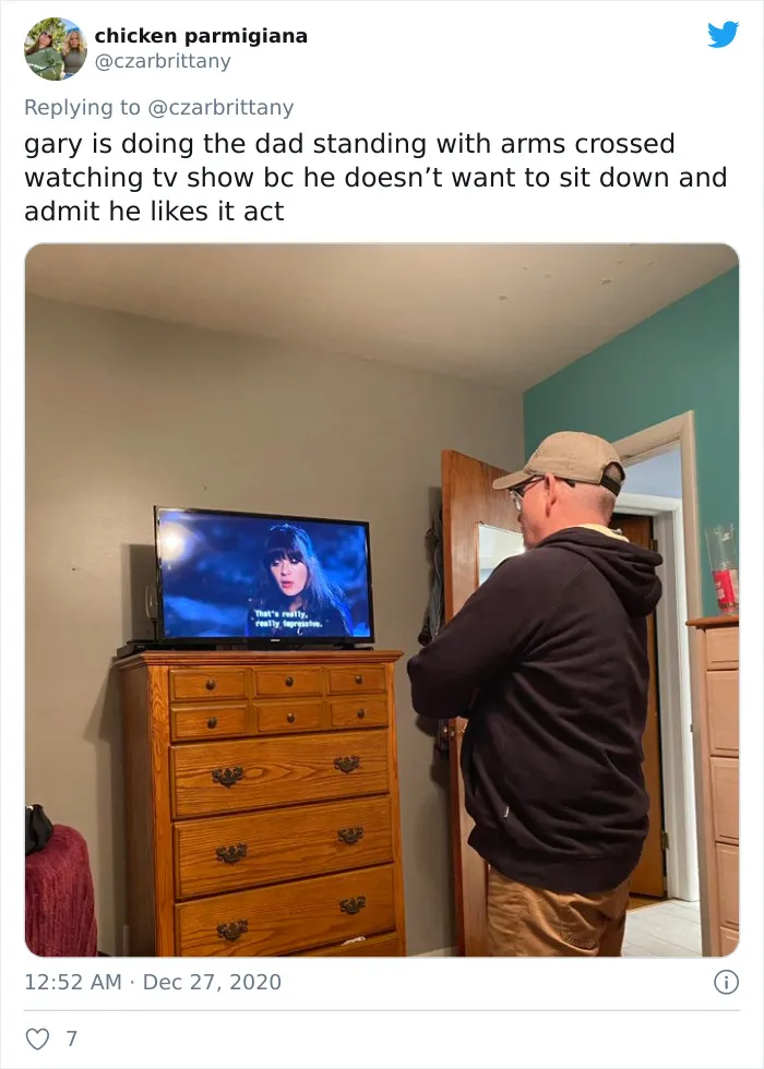 Someone Points Out That Dads Watch TV In A Very Specific Way, And It's Hilarious (25 Pics)