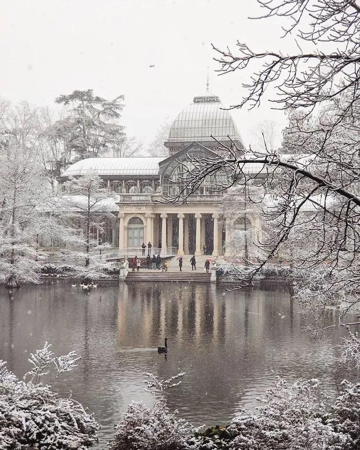 The Largest Snowfall In Half A Century Hit Madrid This Weekend And I Captured This Historic Event (35 Pics)