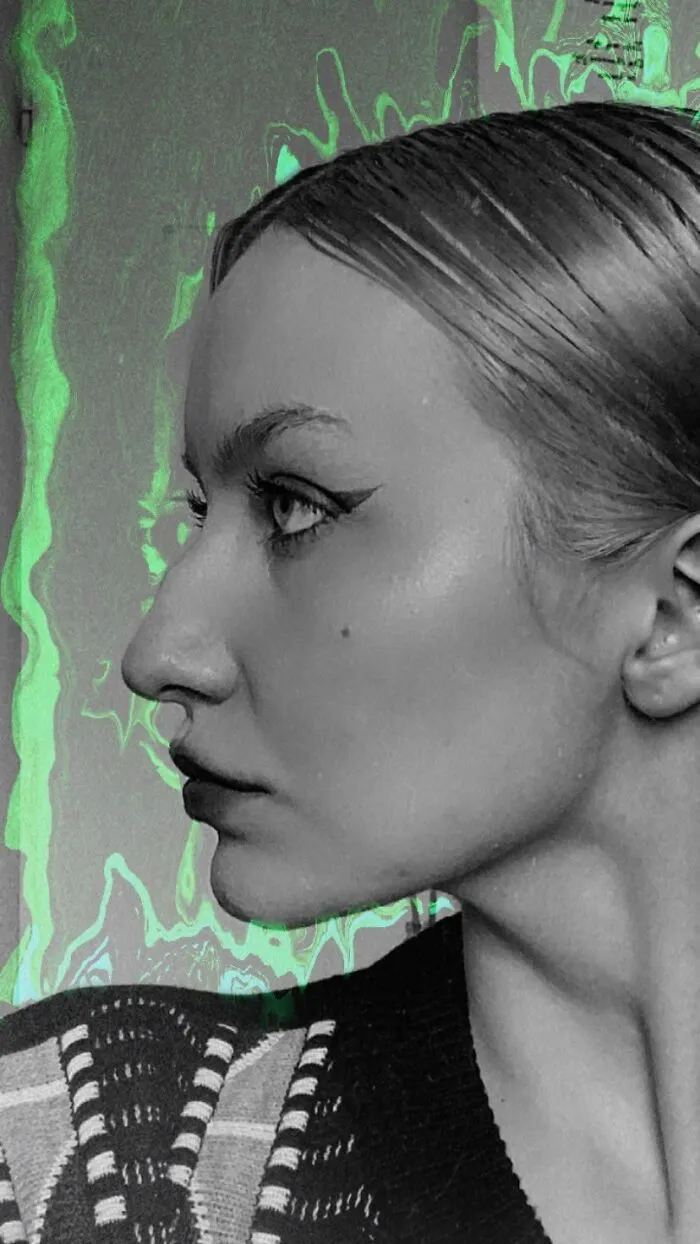 Women Are Posting Their Noses That Look Like "Before" Photos (30 New Pics)