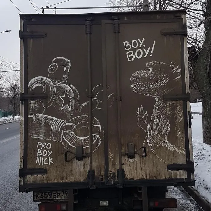Owners Of Dirty Trucks Find Amazing Drawings On Their Vehicles Left By This Artist (36 New Pics)