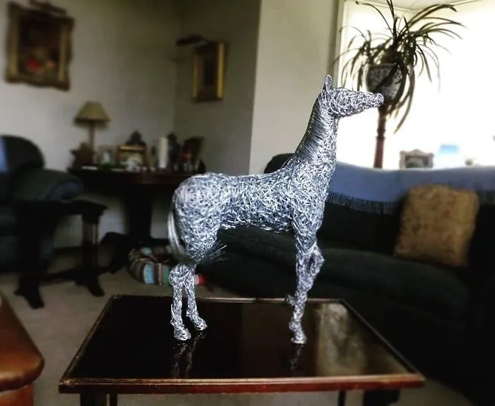 37 Incredible Animal Sculptures Created Out Of Galvanized Wire By This Norfolk-Based Artist