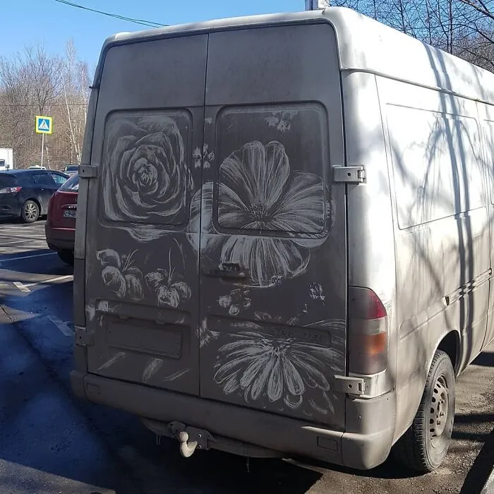 Owners Of Dirty Trucks Find Amazing Drawings On Their Vehicles Left By This Artist (36 New Pics)