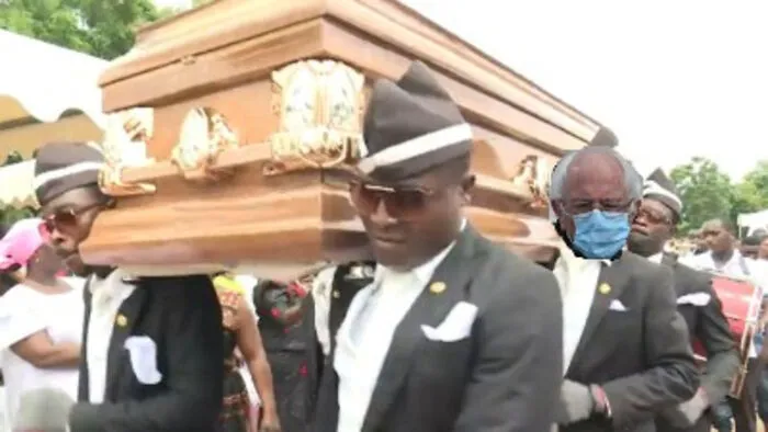 Coffin Dance Bernie!