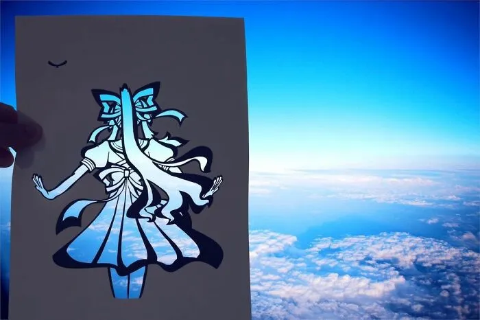 Japanese Artist Fills In Their Anime-Inspired Cutouts With Their Surroundings (100 Pics)