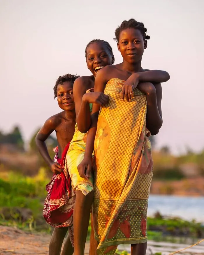 98 Photographs Showing The Radiance Of People Living In Mozambique, By Bruno Pedro