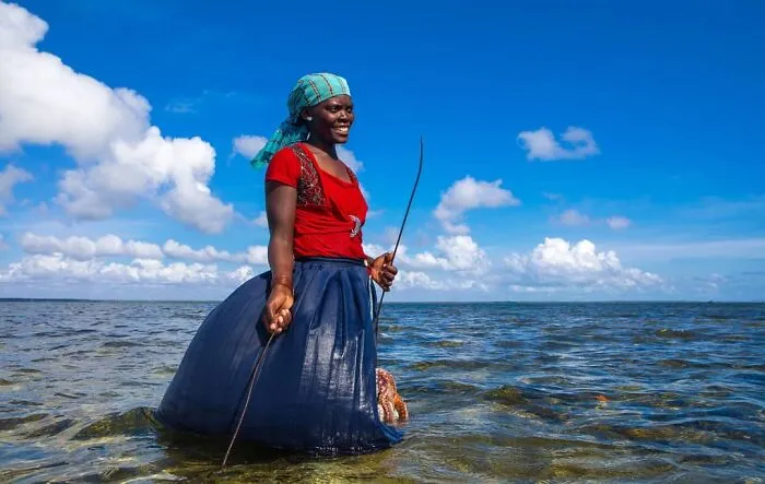 98 Photographs Showing The Radiance Of People Living In Mozambique, By Bruno Pedro