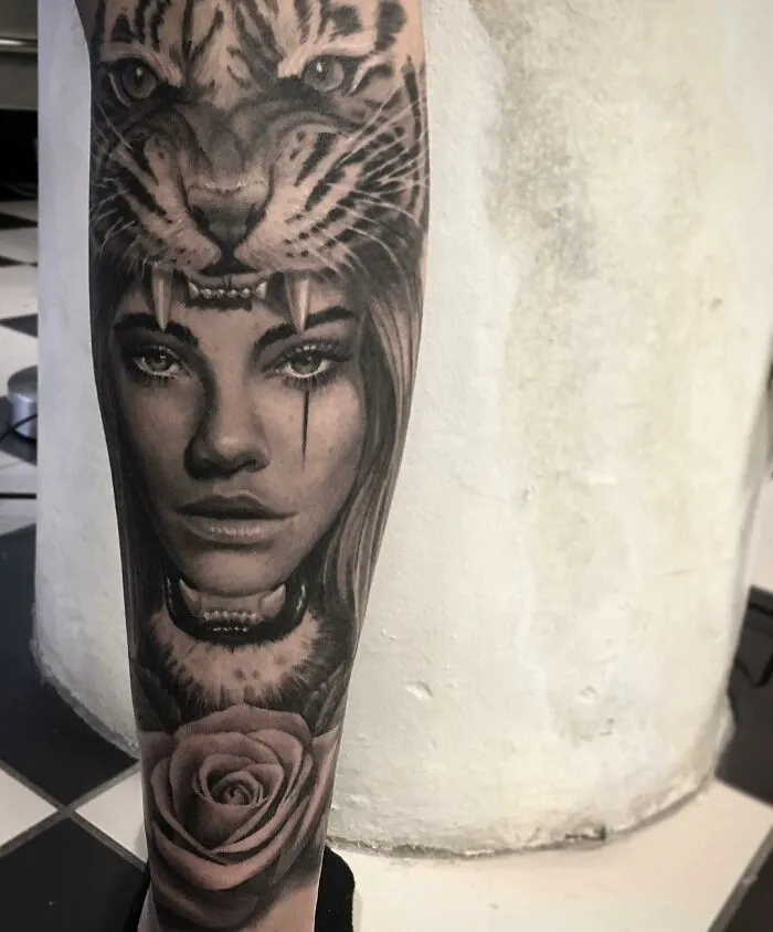 The Tattoo Artist Makes Hyper-Realistic Tattoos That Look More Like They Were Printed On The Skin